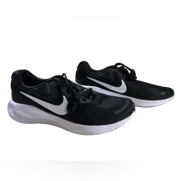 Nike Zoom Fly 5 Running Sneaker Black White NWT Men’s — Size 12